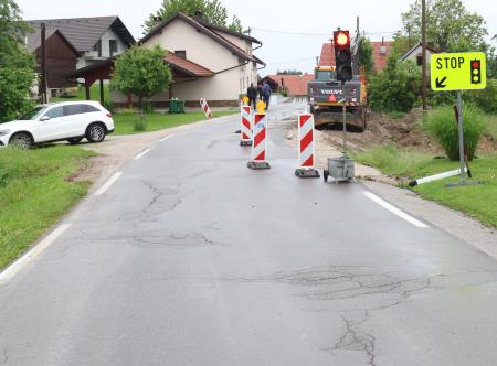 NOVO POSTAJALIŠČE GORENJE OTAVE ZAČETEK GRADNJE 02 FOTO LJUBO VUKELIČ